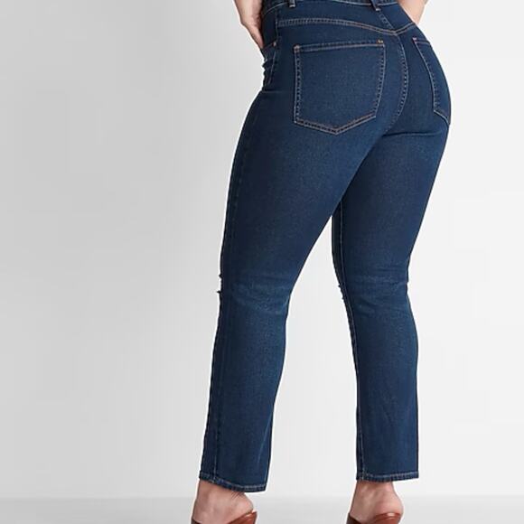 Express Slim Super High Rise Dark Wash with Tears at Knee Size 6S - Picture 3 of 8